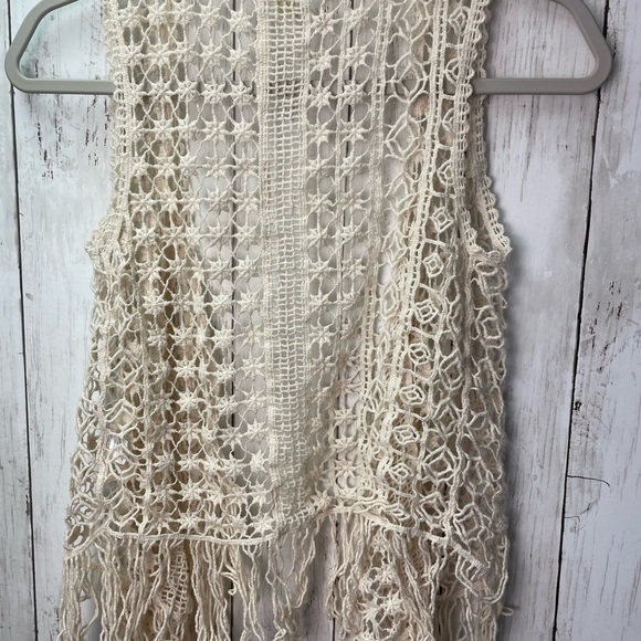 It's Our Time Ivory Crochet Vest with Fringe size XS - Picture 6 of 9